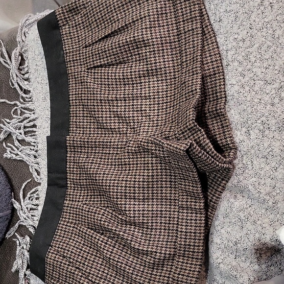 Express Pants - Express Shorts